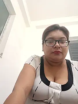 Elie Hallway online show from 28, 4, 2026