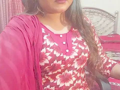 Snapshot of Nusrat_Faria chatting on 18, 6, 2026 Nusrat Faria online show from 18, 6, 2026