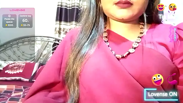 Snapshot of Nusrat_Faria chatting on 28, 7, 2026 Nusrat Faria online show from 28, 7, 2026