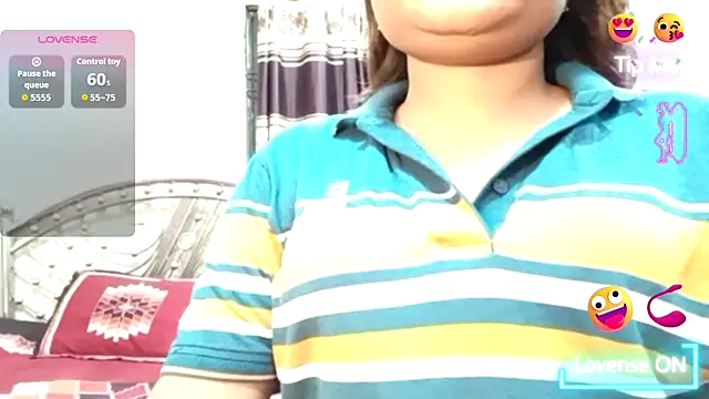 Snapshot of Nusrat_Faria chatting on 29, 7, 2026 Nusrat Faria online show from 29, 7, 2026