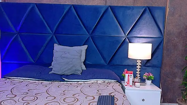 Britany Fox  online show from 14, 2, 2026