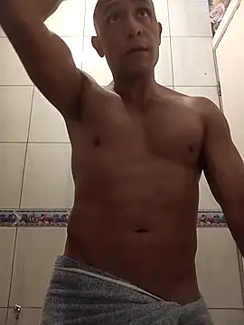 Snapshot of djmorenoo chatting on 20, 2, 2026 djmorenoo online show from 20, 2, 2026