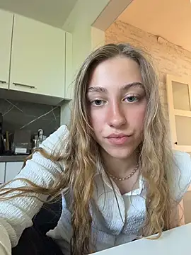 romyxxs online show from 29, 4, 2026