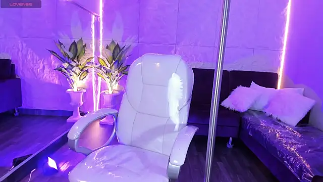 Ravenn21x online show from 7, 2, 2026