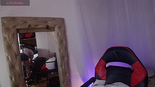 laurasofia45 online show from 23, 4, 2026