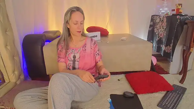 laurasofia45 online show from 11, 6, 2026