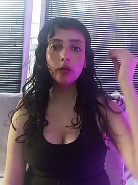 Snapshot of Eva_Err chatting on 15, 5, 2026 Eva Err online show from 15, 5, 2026