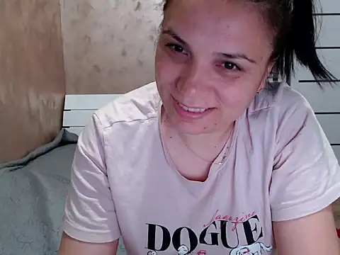 Snapshot of LorraGrey chatting on 3, 5, 2026 LorraGrey online show from 3, 5, 2026