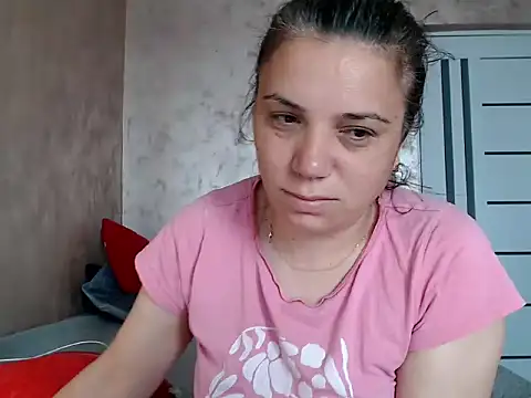 Snapshot of LorraGrey chatting on 4, 6, 2026 LorraGrey online show from 4, 6, 2026