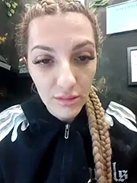 LannaQuinn online show from 5, 2, 2026