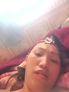 hot-luna- online show from 6, 4, 2026