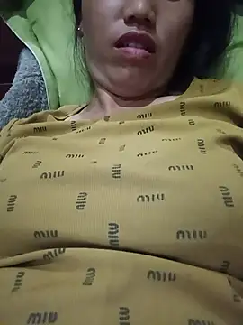 hot-luna- online show from 8, 6, 2026