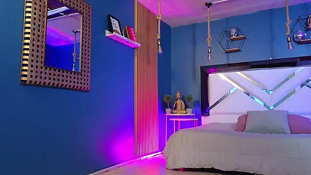 Ladyy brownn online show from 22, 4, 2026