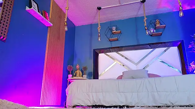 Ladyy brownn online show from 23, 4, 2026