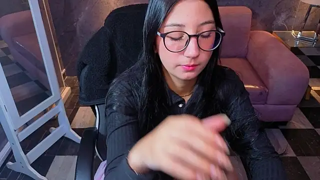 Sophie jones b online show from 24, 4, 2026