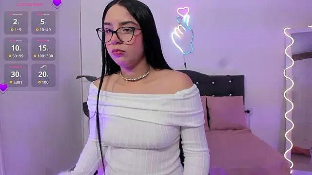 MILAH TAY online show from 10, 2, 2026