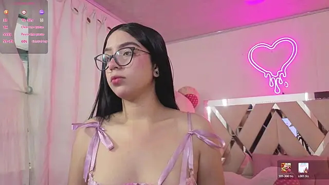 MILAH TAY online show from 19, 5, 2026