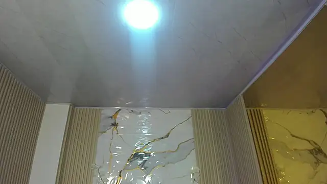 Siena Tay online show from 22, 4, 2026