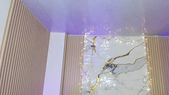 Siena Tay online show from 23, 4, 2026