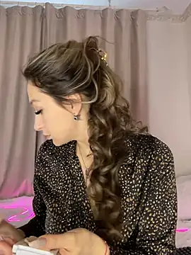 Alyxra online show from 8, 2, 2026