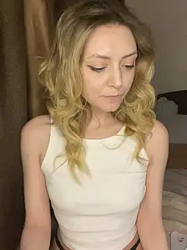 Snapshot of Leecey chatting on 5, 3, 2026 Leecey online show from 5, 3, 2026