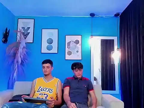 KingOfHeavens 2 online show from 5, 2, 2026