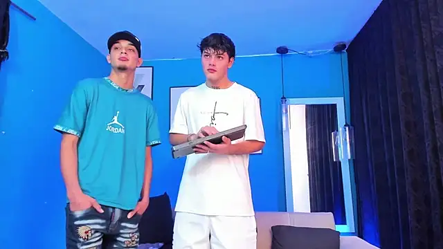 KingOfHeavens 2 online show from 15, 2, 2026