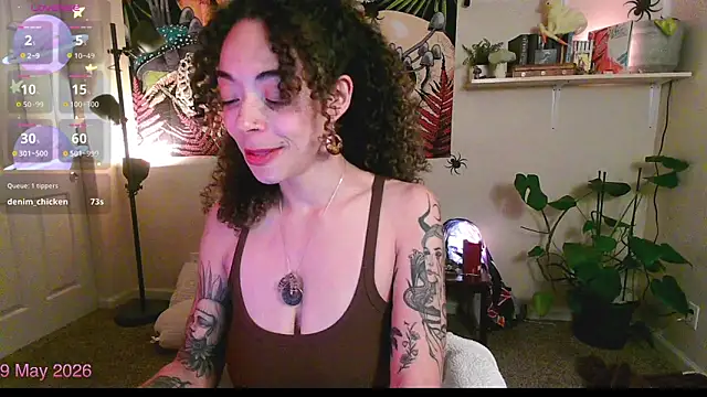 Snapshot of gunzinrose chatting on 10, 5, 2026 gunzinrose online show from 10, 5, 2026