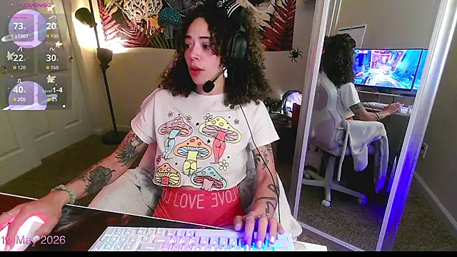 Snapshot of gunzinrose chatting on 11, 5, 2026 gunzinrose online show from 11, 5, 2026