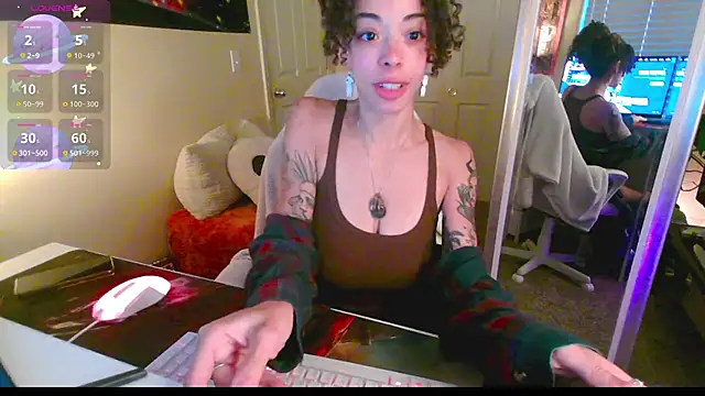Snapshot of gunzinrose chatting on 26, 7, 2026 gunzinrose online show from 26, 7, 2026
