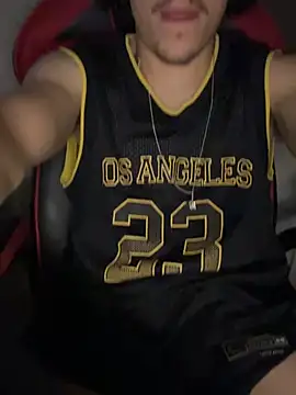 Snapshot of hungtwinkBR chatting on 4, 3, 2026 hungtwinkBR online show from 4, 3, 2026