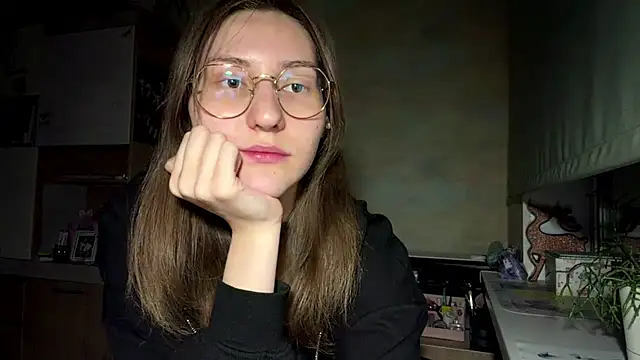 Miaaa Moon online show from 24, 4, 2026