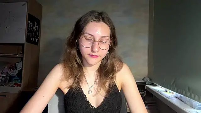 Snapshot of Miaaa_Moon chatting on 15, 6, 2026 Miaaa Moon online show from 15, 6, 2026