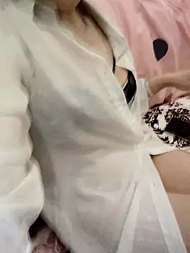 Snapshot of Luna-Luna69 chatting on 28, 3, 2026 Luna-Luna69 online show from 28, 3, 2026