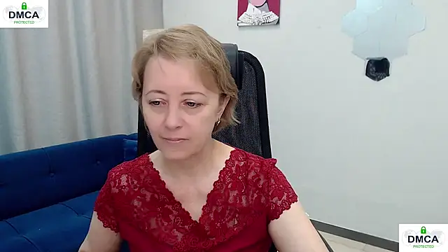 MONA W online show from 5, 6, 2026