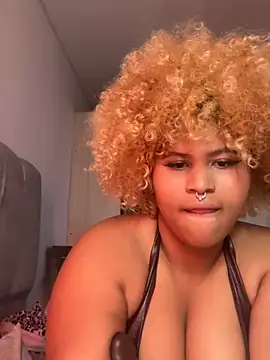 Snapshot of Saphire-18 chatting on 12, 3, 2026 Saphire-18 online show from 12, 3, 2026