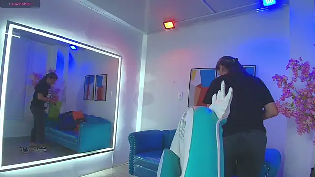 Madame scarlett online show from 25, 4, 2026