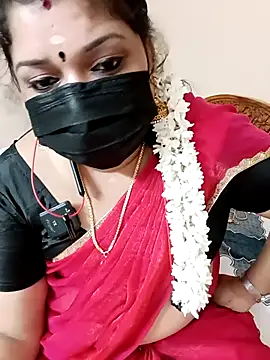 Snapshot of silk_rose05 chatting on 7, 3, 2026 silk rose05 online show from 7, 3, 2026