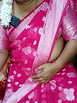 Snapshot of silk_rose05 chatting on 12, 3, 2026 silk rose05 online show from 12, 3, 2026