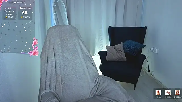 SiennaSayss online show from 7, 4, 2026