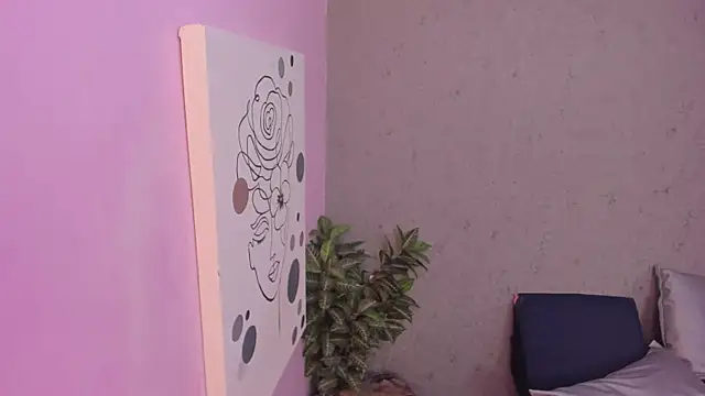 lil miia online show from 28, 4, 2026