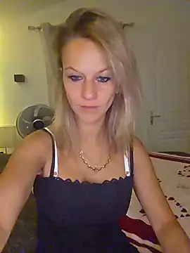 Couple-Kiwii-Orchidee-Boy online show from 4, 8, 2026