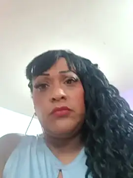 Snapshot of SabrinaColin chatting on 5, 3, 2026 SabrinaColin online show from 5, 3, 2026