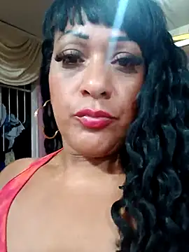 Snapshot of SabrinaColin chatting on 6, 3, 2026 SabrinaColin online show from 6, 3, 2026