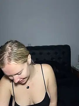 Ellie-rosee online show from 12, 2, 2026