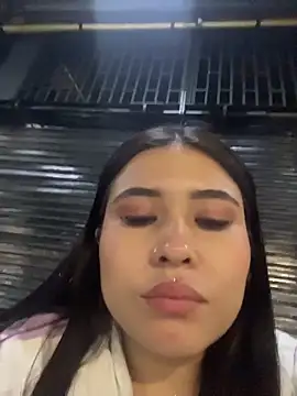 LunnaMoretti online show from 24, 4, 2026