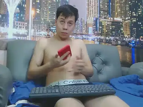 santiago xxxcol online show from 20, 4, 2026