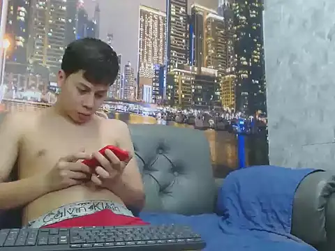 santiago xxxcol online show from 22, 4, 2026