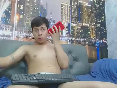 santiago xxxcol online show from 24, 4, 2026