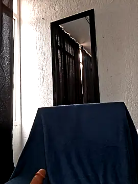 the lagoon girl online show from 12, 3, 2026